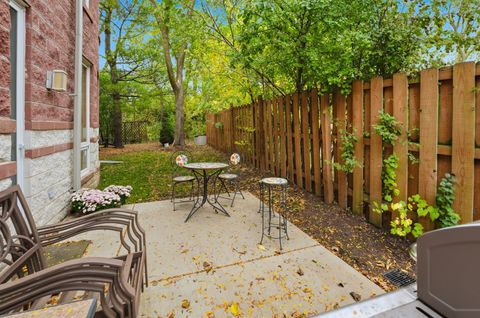Tiny photo for 15 Manchester Lane, Elmhurst, IL 60126 (MLS # 12594026)