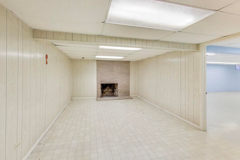 Tiny photo for 913 S Na Wa Ta Avenue, Mount Prospect, IL 60056 (MLS # 12503576)