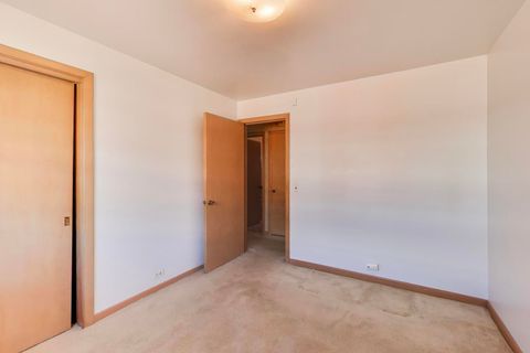 Tiny photo for 913 S Na Wa Ta Avenue, Mount Prospect, IL 60056 (MLS # 12503576)