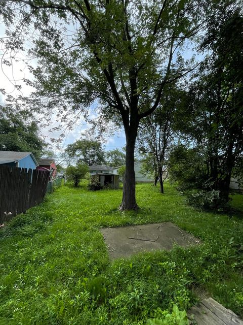 A home in Sauk Village