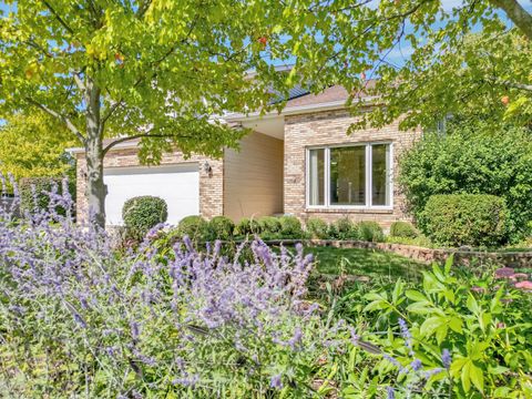 Tiny photo for 4176 Blackstone Avenue, Gurnee, IL 60031 (MLS # 12418073)