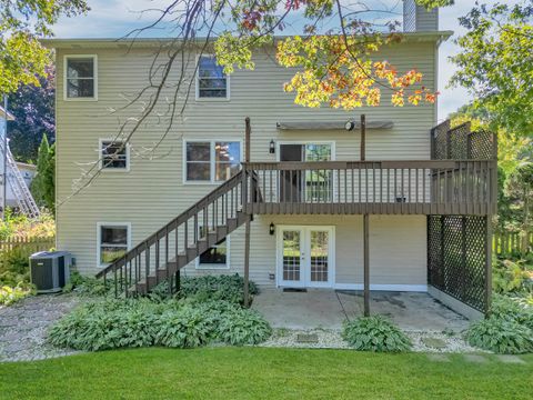 Tiny photo for 4176 Blackstone Avenue, Gurnee, IL 60031 (MLS # 12418073)