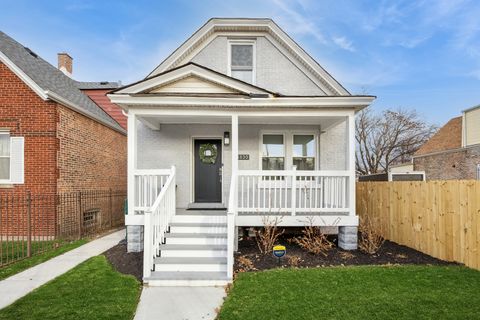 4830 W Kamerling Avenue Chicago IL 60651