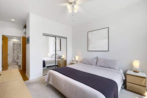 Tiny photo for 1962 W Lawrence Avenue #204, Chicago, IL 60640 (MLS # 12686770)
