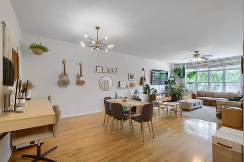 Tiny photo for 1962 W Lawrence Avenue #204, Chicago, IL 60640 (MLS # 12686770)