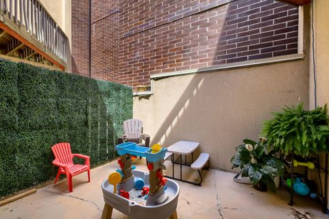 Tiny photo for 1962 W Lawrence Avenue #204, Chicago, IL 60640 (MLS # 12686770)