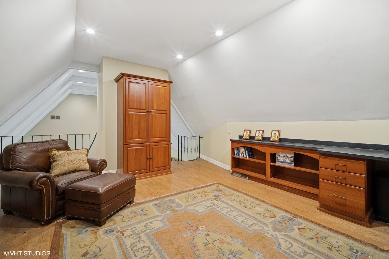 706 Tanglewood Court