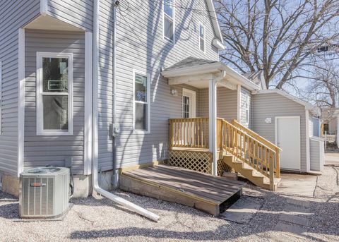 Tiny photo for 1212 14th Avenue, Moline, IL 61265 (MLS # 12595033)