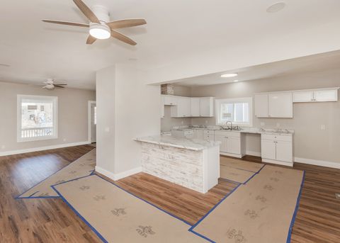 Tiny photo for 1212 14th Avenue, Moline, IL 61265 (MLS # 12595033)