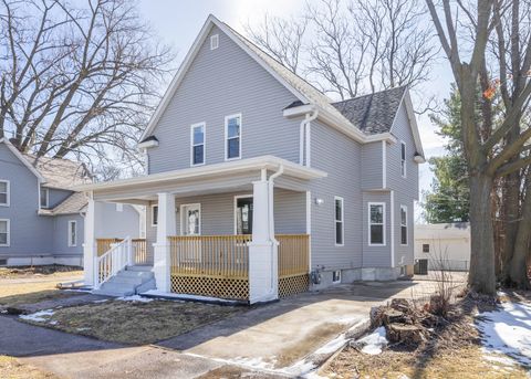 Photo of 1212 14th Avenue, Moline, IL 61265 (MLS # 12595033)