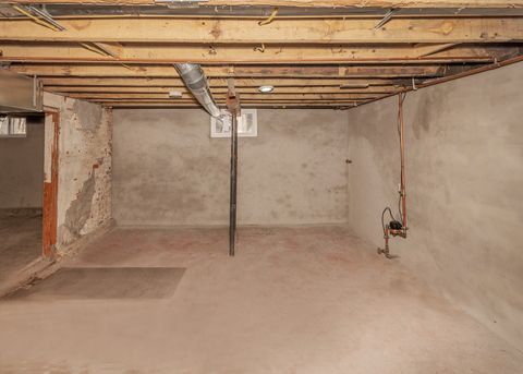 Tiny photo for 1212 14th Avenue, Moline, IL 61265 (MLS # 12595033)