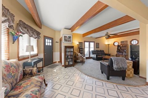 Tiny photo for 928 S Hillcrest Avenue, Elmhurst, IL 60126 (MLS # 12588029)