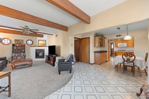 Tiny photo for 928 S Hillcrest Avenue, Elmhurst, IL 60126 (MLS # 12588029)