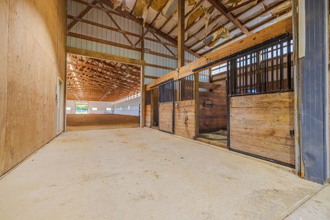 Tiny photo for 8206 Bull Valley Road, Bull Valley, IL 60098 (MLS # 12550587)
