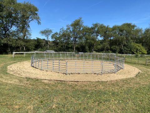 Tiny photo for 8206 Bull Valley Road, Bull Valley, IL 60098 (MLS # 12550587)