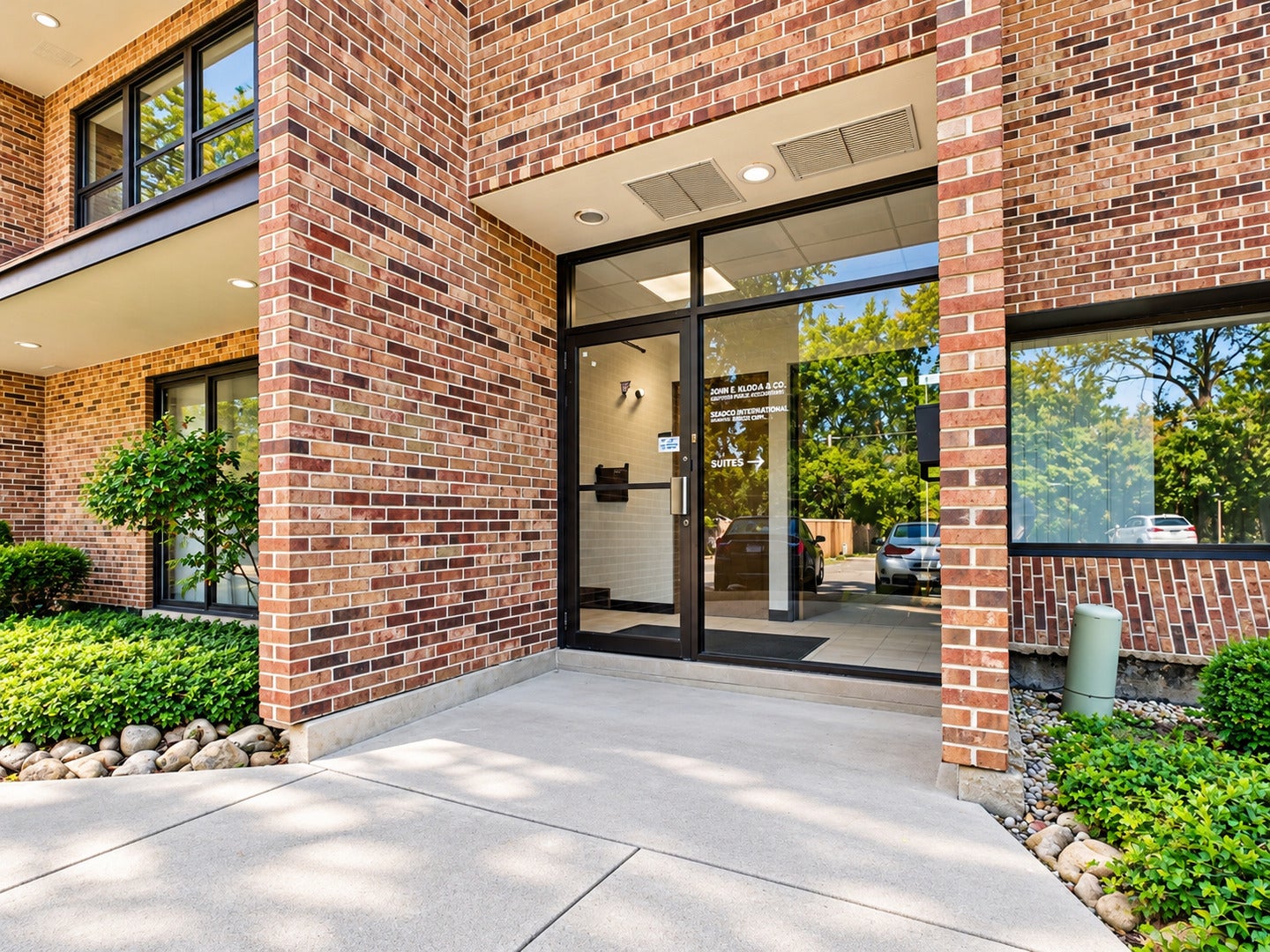 501 W Ogden Avenue 4