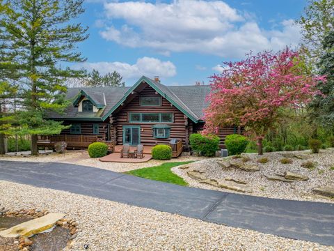 Tiny photo for 3317 S COUNTRY CLUB Road, Woodstock, IL 60098 (MLS # 12349883)