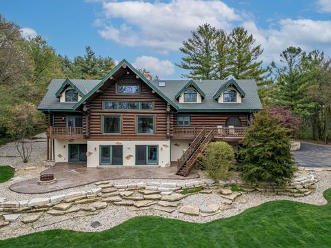 Tiny photo for 3317 S COUNTRY CLUB Road, Woodstock, IL 60098 (MLS # 12349883)