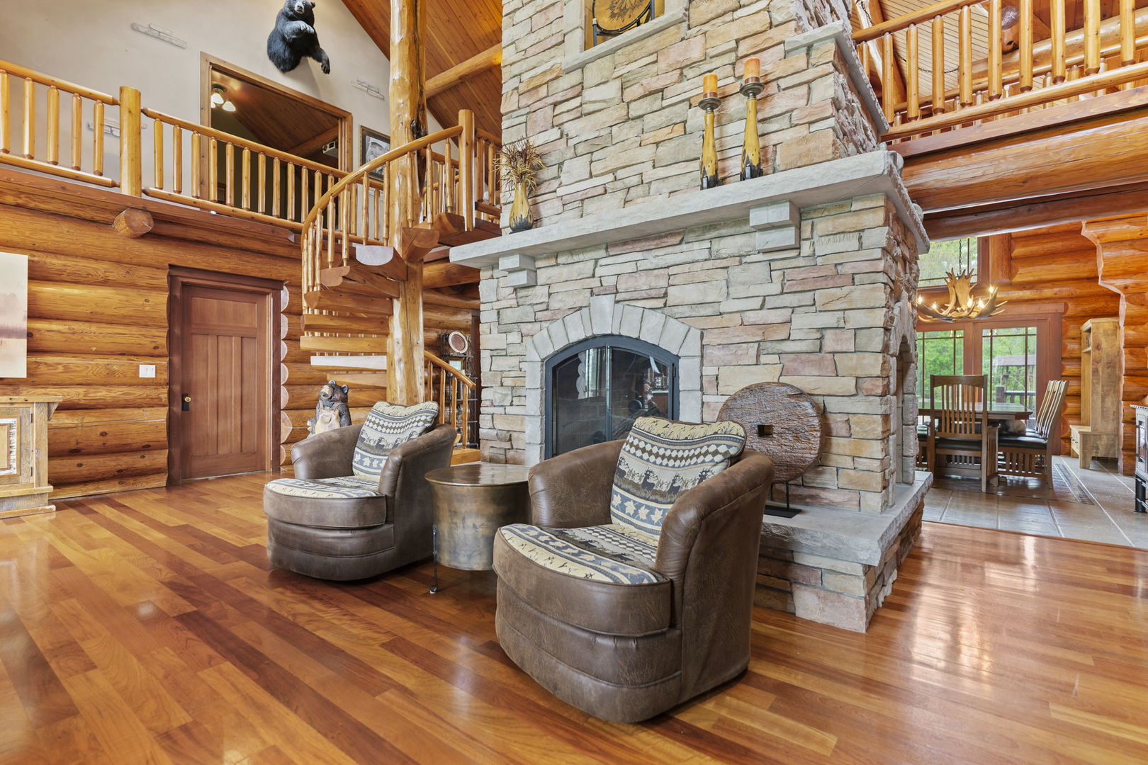 Woodstock, Illinois 60098, United States, 3 Bedrooms Bedrooms, ,5 BathroomsBathrooms,Residential,Active,124178