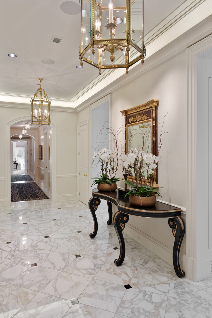 65 E Goethe Street 4N