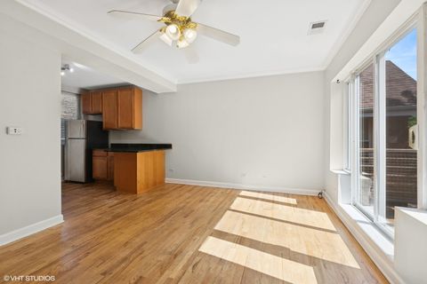 Tiny photo for 4610 N Monticello Avenue #3E, Chicago, IL 60625 (MLS # 12460505)