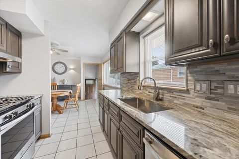 Tiny photo for 3029 Mayfair Avenue, Westchester, IL 60154 (MLS # 12621769)