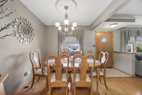 Tiny photo for 3029 Mayfair Avenue, Westchester, IL 60154 (MLS # 12621769)