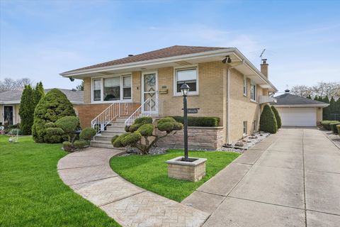 Photo of 3029 Mayfair Avenue, Westchester, IL 60154 (MLS # 12621769)