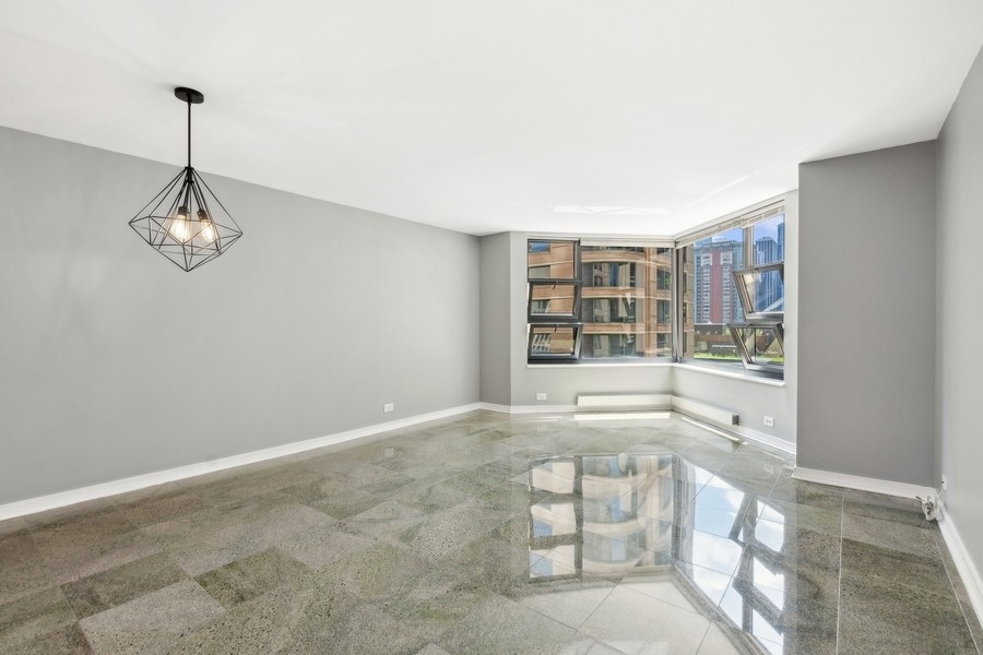 401 E Ontario Street 804