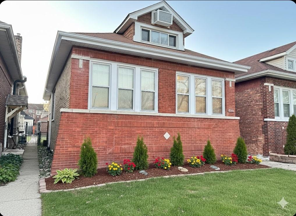 7926 S Michigan Avenue