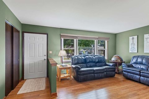 Tiny photo for 1718 Patricia Lane, St. Charles, IL 60174 (MLS # 12459300)