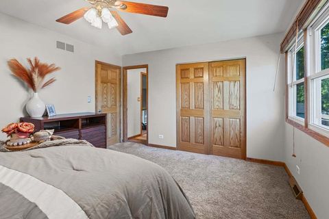Tiny photo for 1718 Patricia Lane, St. Charles, IL 60174 (MLS # 12459300)