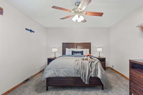 Tiny photo for 1718 Patricia Lane, St. Charles, IL 60174 (MLS # 12459300)