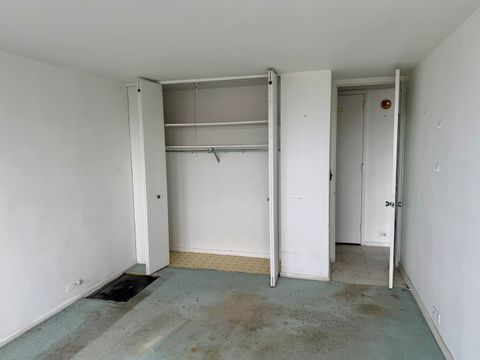 Tiny photo for 4800 S Chicago Beach Drive #1606N, Chicago, IL 60615 (MLS # 12534689)