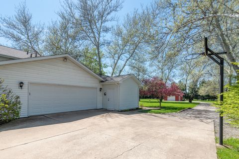 Tiny photo for 721 Wisconsin Road, New Lenox, IL 60451 (MLS # 12615686)