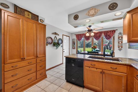 Tiny photo for 721 Wisconsin Road, New Lenox, IL 60451 (MLS # 12615686)