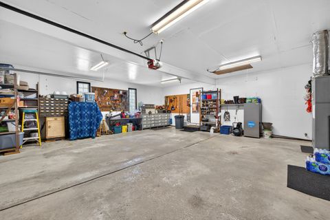 Tiny photo for 721 Wisconsin Road, New Lenox, IL 60451 (MLS # 12615686)