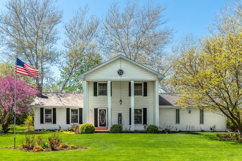 Photo of 721 Wisconsin Road, New Lenox, IL 60451 (MLS # 12615686)