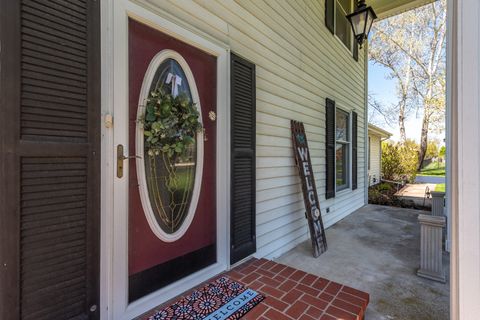 Tiny photo for 721 Wisconsin Road, New Lenox, IL 60451 (MLS # 12615686)