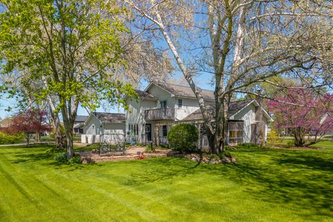 Tiny photo for 721 Wisconsin Road, New Lenox, IL 60451 (MLS # 12615686)