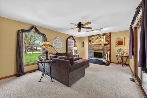 Tiny photo for 721 Wisconsin Road, New Lenox, IL 60451 (MLS # 12615686)
