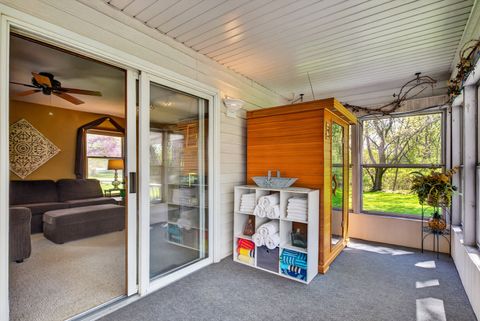 Tiny photo for 721 Wisconsin Road, New Lenox, IL 60451 (MLS # 12615686)