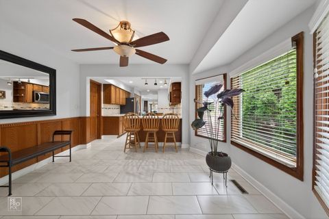 Tiny photo for 221 E Grantley Avenue, Elmhurst, IL 60126 (MLS # 12637352)