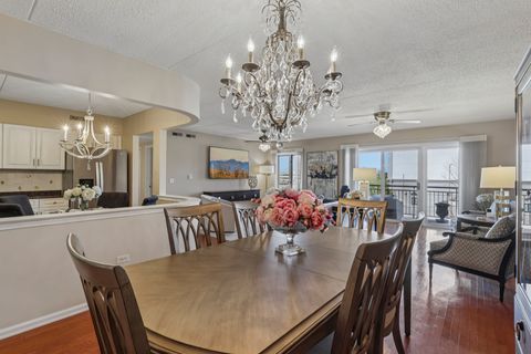 Tiny photo for 5555 N Cumberland Avenue #413, Chicago, IL 60656 (MLS # 12623922)