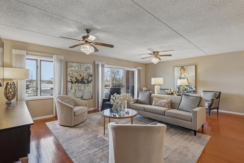 Tiny photo for 5555 N Cumberland Avenue #413, Chicago, IL 60656 (MLS # 12623922)