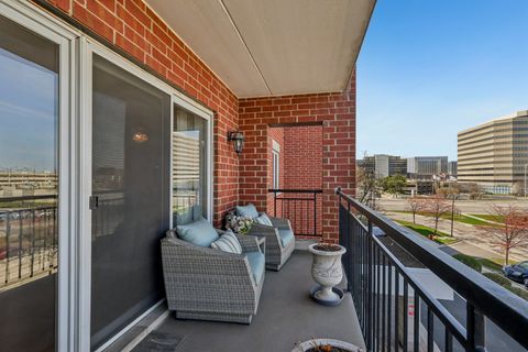 Tiny photo for 5555 N Cumberland Avenue #413, Chicago, IL 60656 (MLS # 12623922)