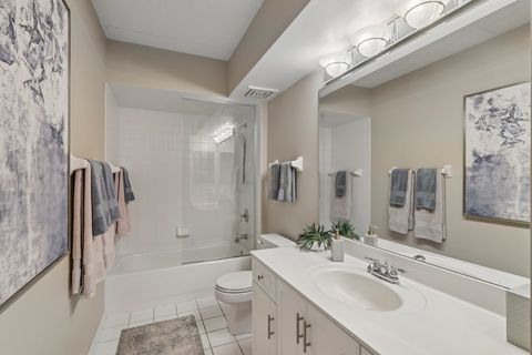 Tiny photo for 5555 N Cumberland Avenue #413, Chicago, IL 60656 (MLS # 12623922)