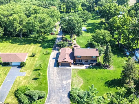 Photo of 1310 New Lenox Road, Joliet, IL 60433 (MLS # 12707048)