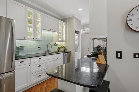 Tiny photo for 5131 N KENMORE Avenue #3S, Chicago, IL 60640 (MLS # 12477495)