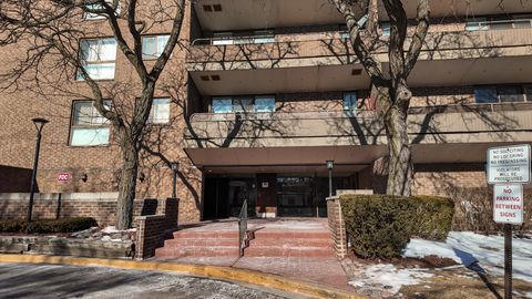 Photo of 5 E Carriageway Drive #201, Hazel Crest, IL 60429 (MLS # 12571090)